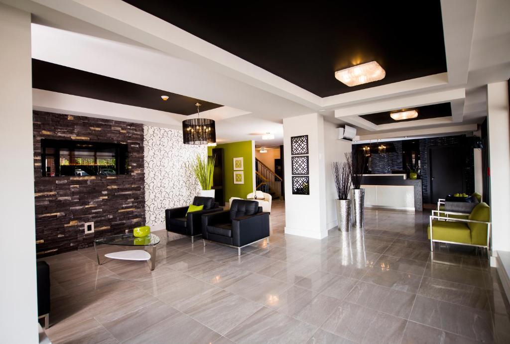 מונקטון V Hotel & Suites מראה חיצוני תמונה