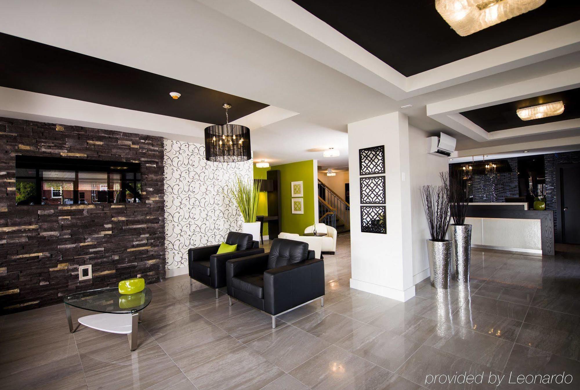 מונקטון V Hotel & Suites מראה חיצוני תמונה